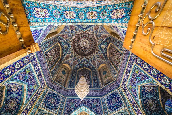 Shiraz Iran Oktober 2016 Geschmücktes Tor Komplex Der Schah Tscheragh — Stockfoto