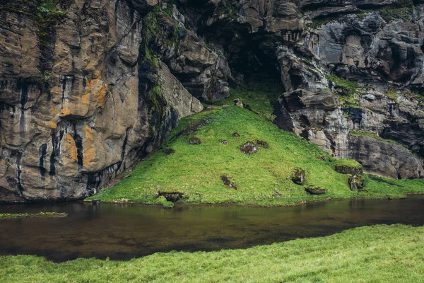 Небольшая Река Возле Водопада Скогафосс Юге Исландии — стоковое фото