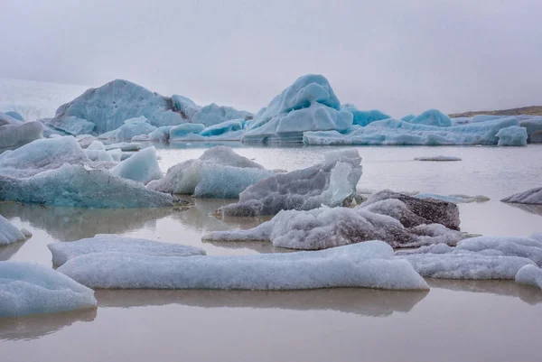 Lago glaciar llamado Fjallsarlon —  Fotos de Stock