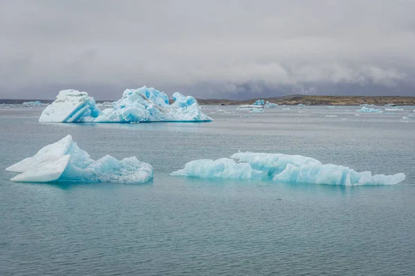 Λίμνη jokulsarlon στην Ισλανδία — Φωτογραφία Αρχείου