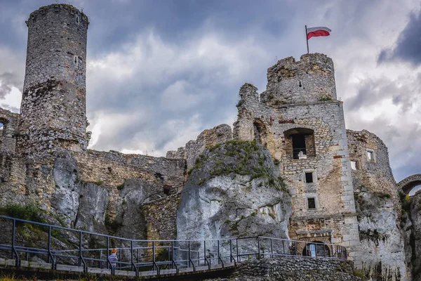 Castelo de Ogrodzieniec na Polónia — Fotografia de Stock