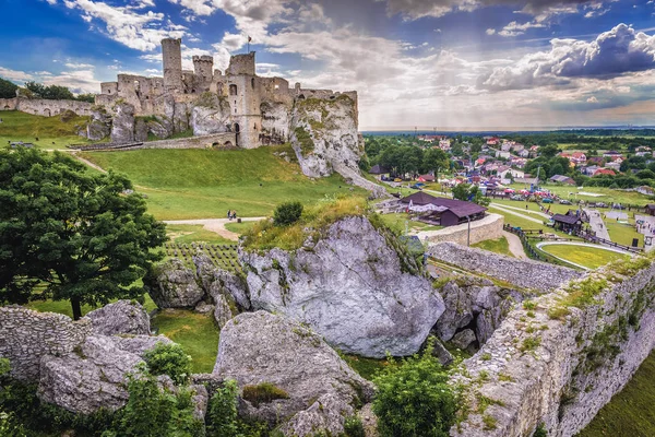 Ogrodzieniec Castle in Poland — Stock Photo, Image
