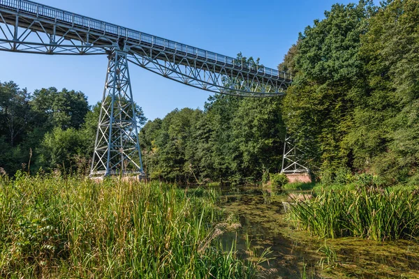 Ancien pont ferroviaire — Photo