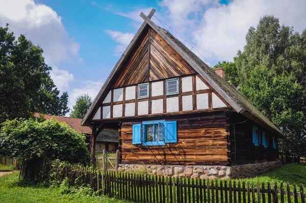 Stary drewniany domek — Zdjęcie stockowe