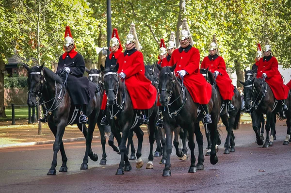 Cambio de guardia en Londres —  Fotos de Stock