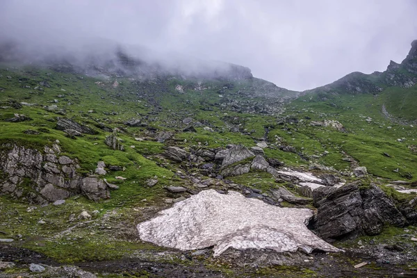 Transfagarasan snelweg in Roemenië — Stockfoto