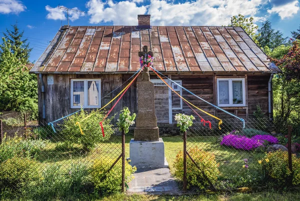 Дерев'яний будинок в Польщі — стокове фото