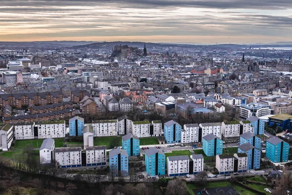 Edinburgh Cityscape Escócia Reino Unido Vista Das Colinas Holyrood Park — Fotografia de Stock