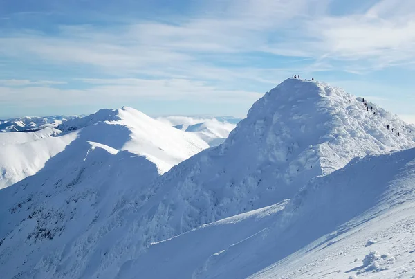 Widok Szczyt Pokryte Śniegiem Góry Chopok Tatrach Niskich Słoneczny Dzień — Zdjęcie stockowe