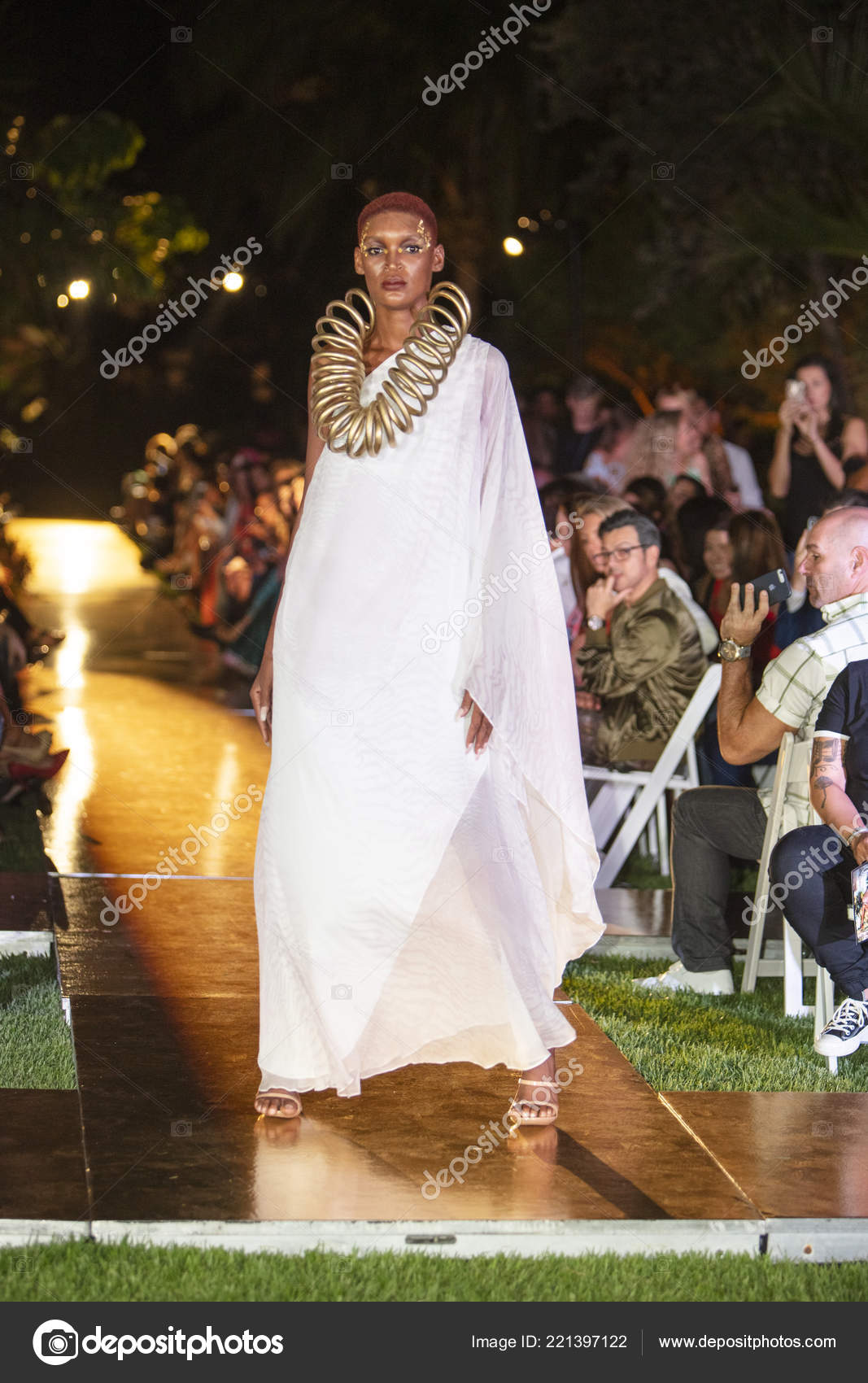 Model Walks Runway Alexis Carballosa Spring Summer 2019 Fashion