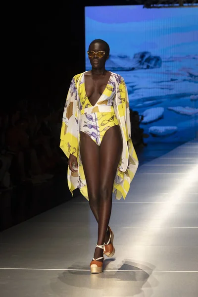 stock image A model walks the runway during the Carolina Estefan Fashion Show Resort 2018 Collection in Miami Fashion Week 2017 at the Ice Palace in Miami on June 2nd, 218