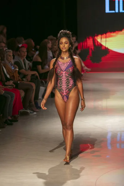 Temmuz 2018 Miami Beach Teki Faena Forum Sanat Kalpler Moda — Stok fotoğraf