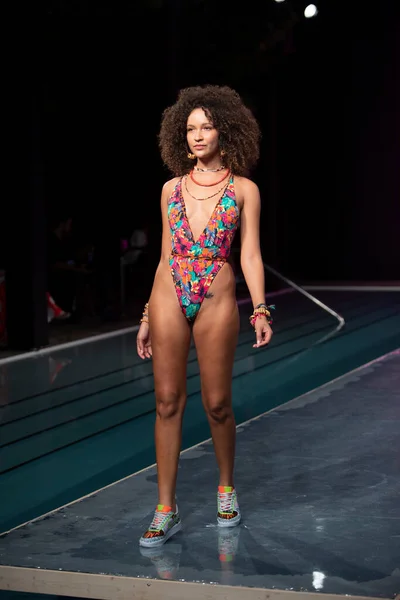 Modelo Caminha Pista Para Maaji Swimwear Summer Collection 2021 Desfile — Fotografia de Stock