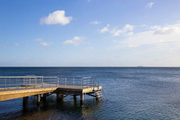 Pier in in de Noordzee — Stockfoto