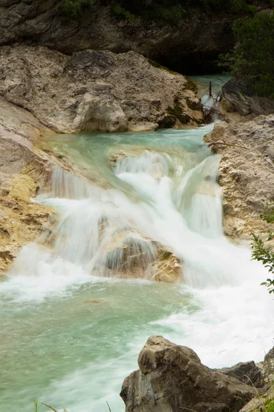 Cachoeira Pequeno Rio Com Cor Água Unususl — Fotografia de Stock