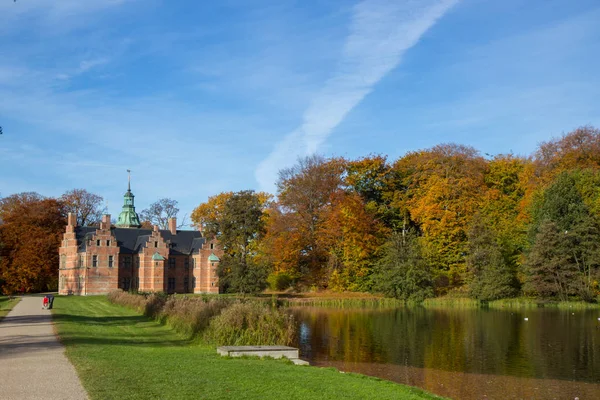 Bezaubernder Blick Auf Schloss Fredensborg Hügelland Dänemark — Stockfoto