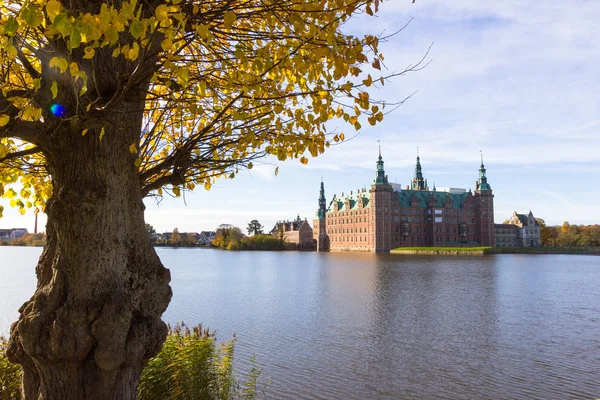 Beuatiful görünümü Fredensborg Sarayı Hilleroed, Danimarka