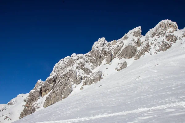 奥地利阿尔卑斯山纳斯费尔德滑雪胜地的景色 — 图库照片