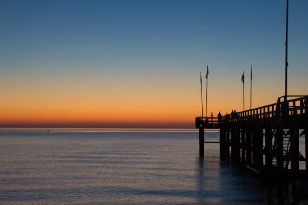 Atardecer Sobre Muelle Weissenhauser Strand Alemania — Foto de Stock