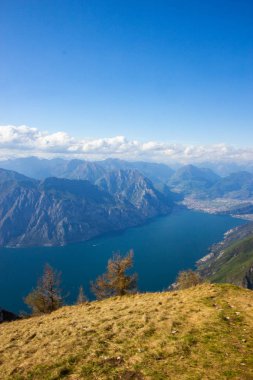 Monte Baldo 'dan Garda Gölü 'nün manzarası