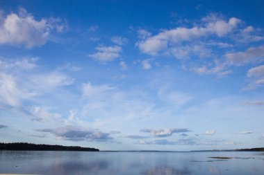 Holbaek, Danimarka yakınındaki Fjord görünümü
