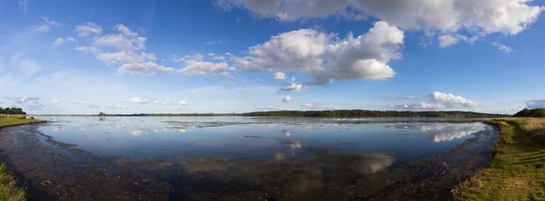 Vista do fiorde perto de Holbaek, Dinamarca — Fotografia de Stock