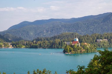 Julian Alps ünlü göl Bled görünümü, Slovenya