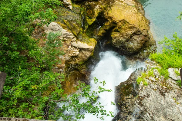 Garganta de Vintgar - famoso paseo por Eslovenia, Alpes Julianos — Foto de Stock
