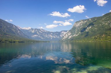 Bohinj Gölü görünümü, Julian Alpleri, Slovenya