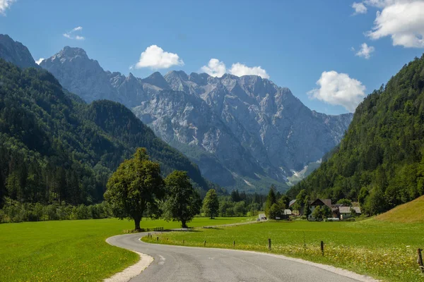 Vue de la célèbre vallée de Logar en Slovénie — Photo