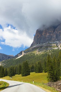 güzel manzarasına Dolomites Alpler, İtalya