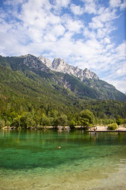 Julian Alps, Slovenya Jasna gölü görünümü