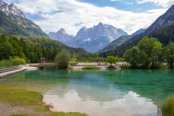 Pohled na jezero Jasna v juliánském Alpách, Slovinsko Stock Obrázky