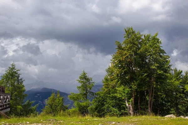 Widok letni ośrodka narciarskiego Vogel w Słowenii — Zdjęcie stockowe