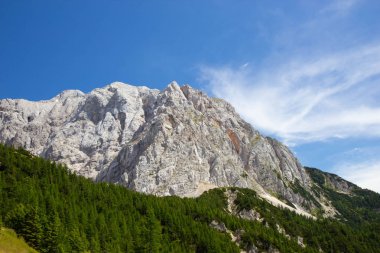 Julian Alps'in Vrsic Pass'ten görünümü, Slovenya