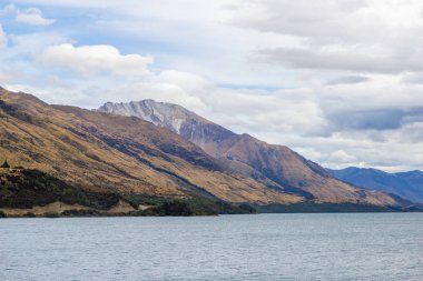 Güney Adası'nda Wakatipu Gölü kuzey ucunun görünümü , Yeni Zelanda