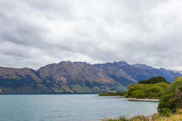 Vista do extremo norte do Lago Wakatipu na Ilha do Sul, Nova Zelândia — Fotografia de Stock