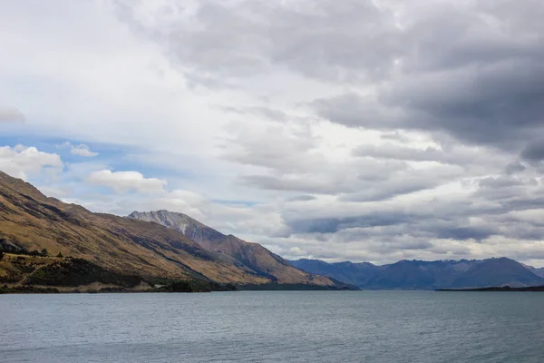 Vista do extremo norte do Lago Wakatipu na Ilha do Sul, Nova Zelândia — Fotografia de Stock