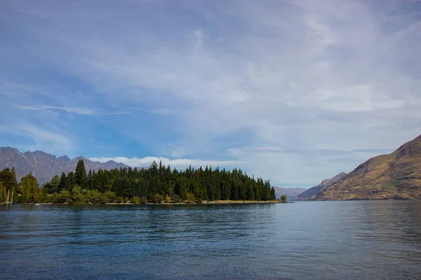 Lagos del lago Wakatipu en Queenstown, Nueva Zelanda — Foto de Stock