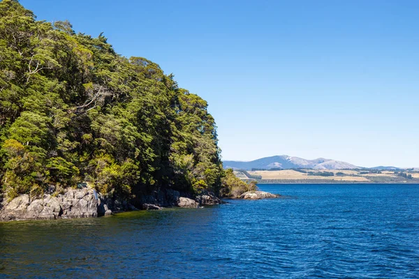 Θέα στη λίμνη Te Anau, Fiordland, Νέα Ζηλανδία — Φωτογραφία Αρχείου