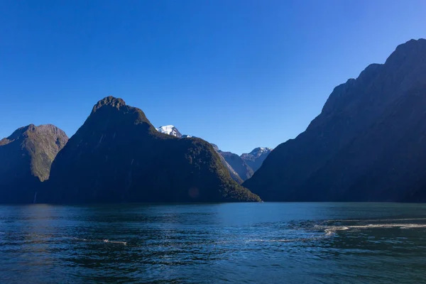 View of famous Mildford Sound, fjord in New Zealand — Stock Photo, Image