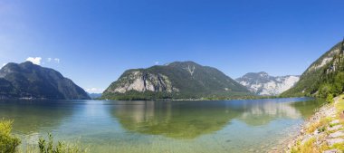 Hallstatter See görünümü - Avusturya alpleri göl