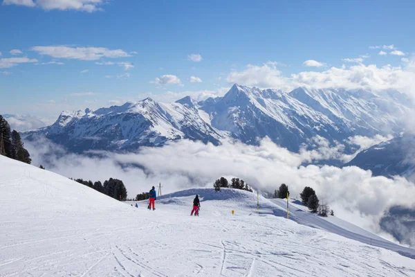 Vista da estância de esqui Mayrhofen, Alpes austríacos — Fotografia de Stock