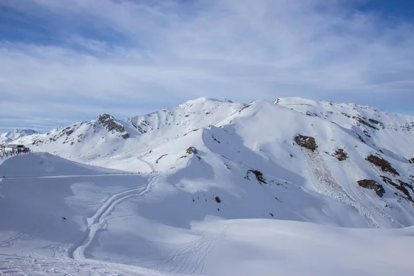 Vy över skidorten Mayrhofen under vintertid, Österrike — Stockfoto