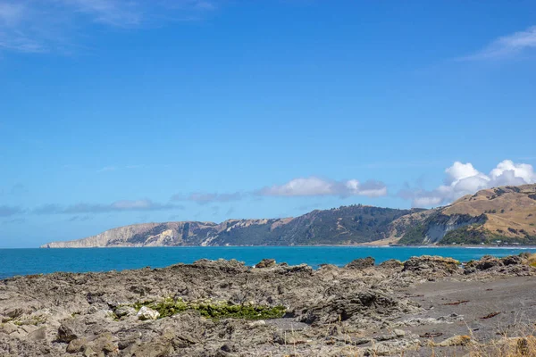 Удивительный вид на мыс возле Кайкоуры, Новая Зеландия — стоковое фото