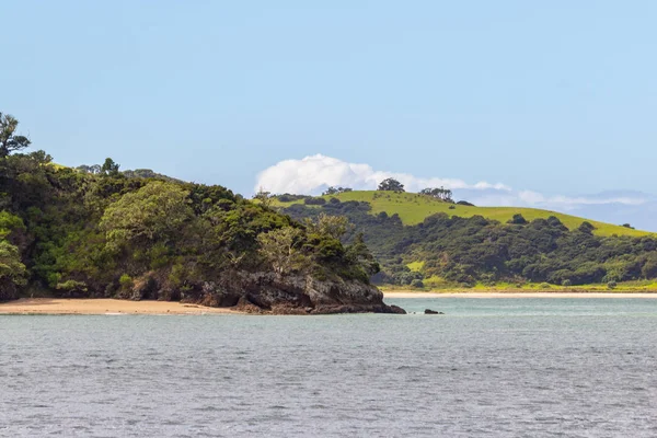 Uitzicht vanaf Boat of Bay of Islands, Nieuw-Zeeland — Stockfoto