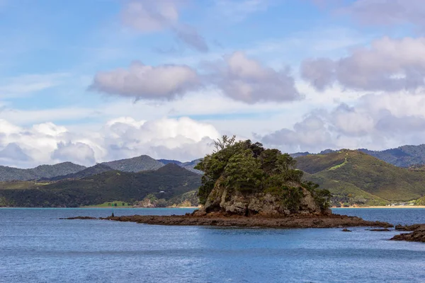 Vista de barco da Baía das Ilhas, Nova Zelândia — Fotografia de Stock