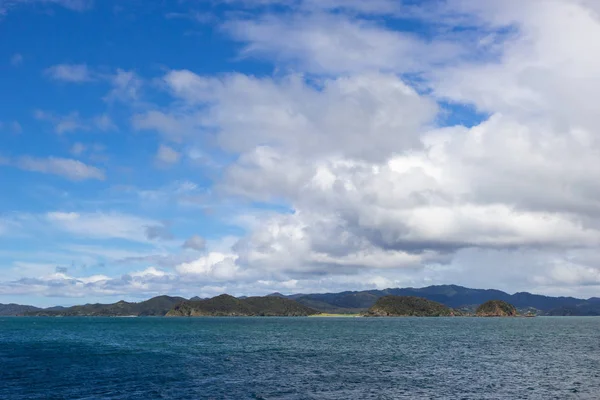 View from boat of Bay of Islands, New Zealand — Stock Photo, Image