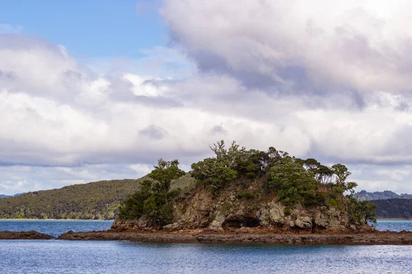 Vista dalla barca di Bay of Islands, Nuova Zelanda — Foto Stock