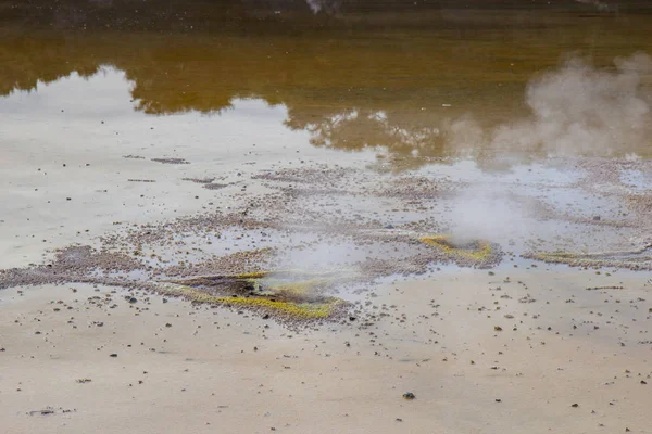 Champagne Pool uma área geotérmica ativa, Nova Zelândia — Fotografia de Stock